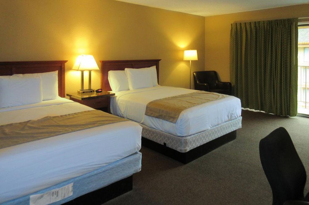 Rodeway Inn & Suites Hwy 217 & 26 W Portland Bagian luar foto