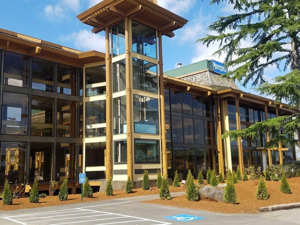 Rodeway Inn & Suites Hwy 217 & 26 W Portland Bagian luar foto