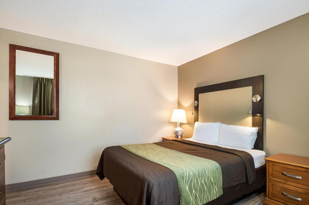 Rodeway Inn & Suites Hwy 217 & 26 W Portland Bagian luar foto